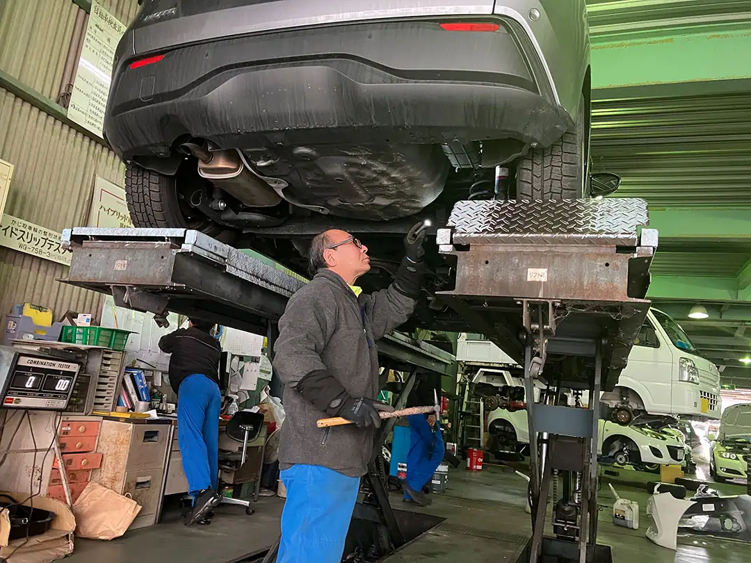 車検診断中イメージ